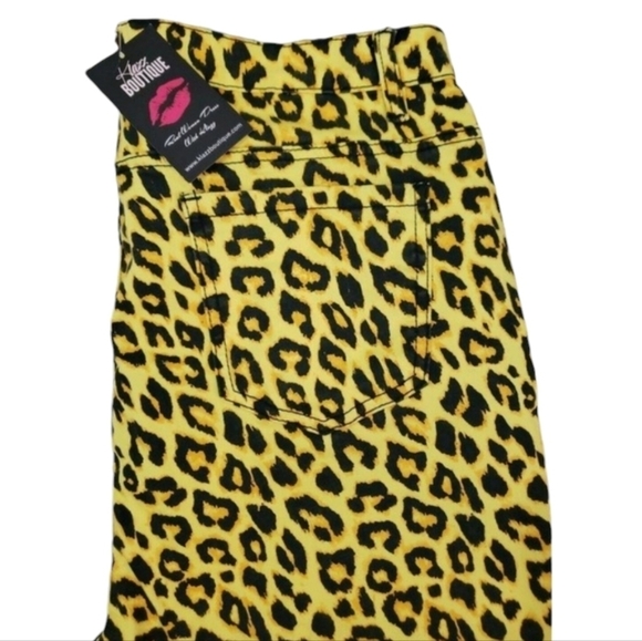 American Bazi ~Woman Plus Sz.3X~Yellow/Black Animal Print Pants Cotton Blend NWT - Picture 4 of 11